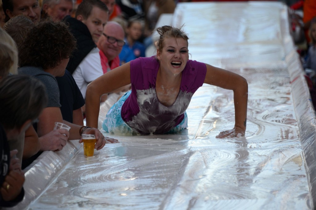 ../Images/Donderdag kermis 092.jpg